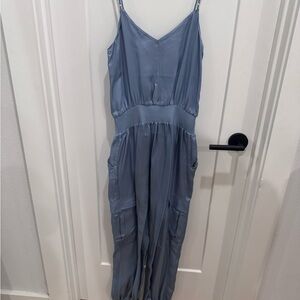 Cinq à Sept Light Blue Garment